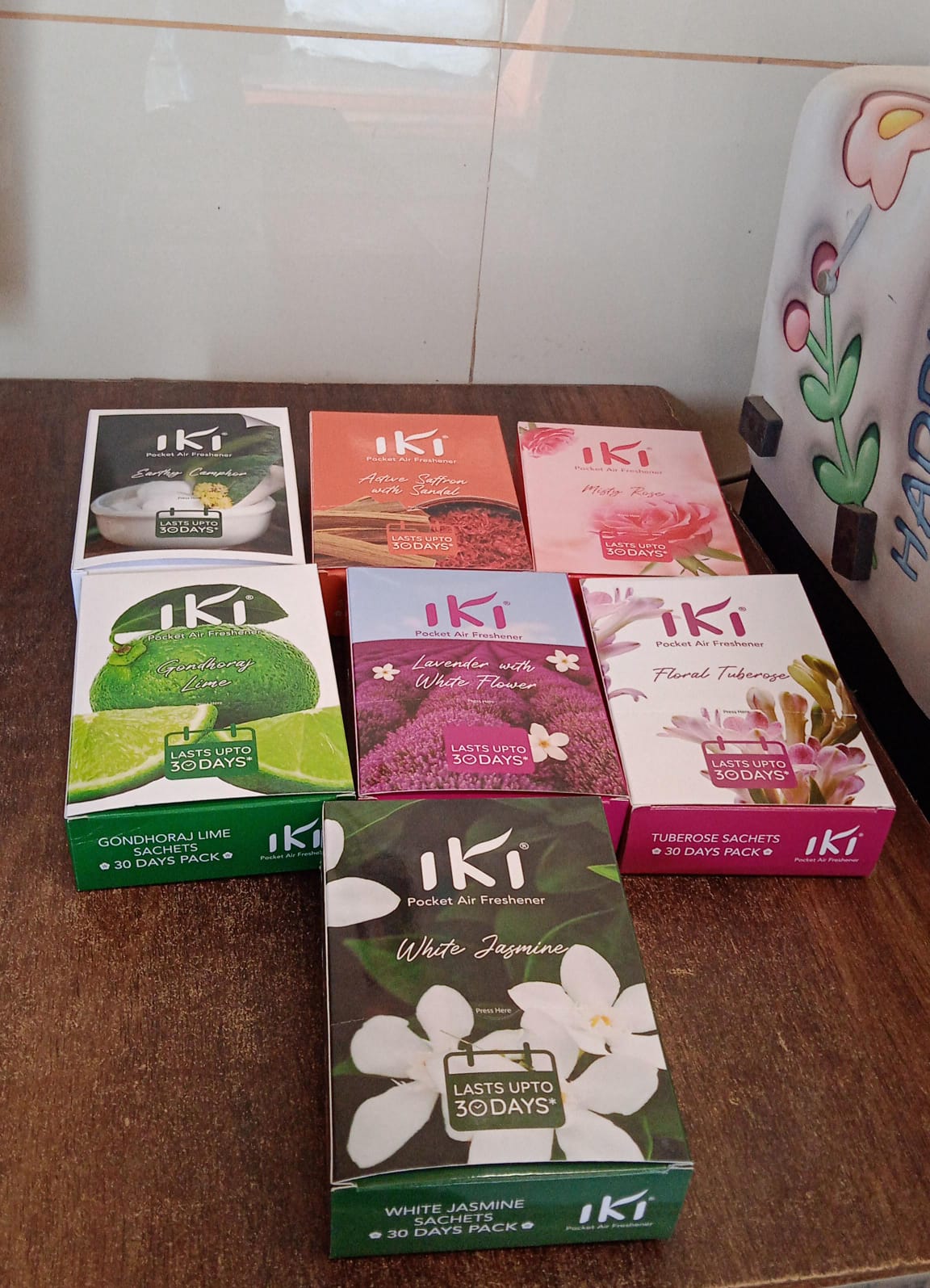 IKI Pocket Air Freshener Mix Flevar / Fragrance (1 Pkt / Inside 6 Pcs )
