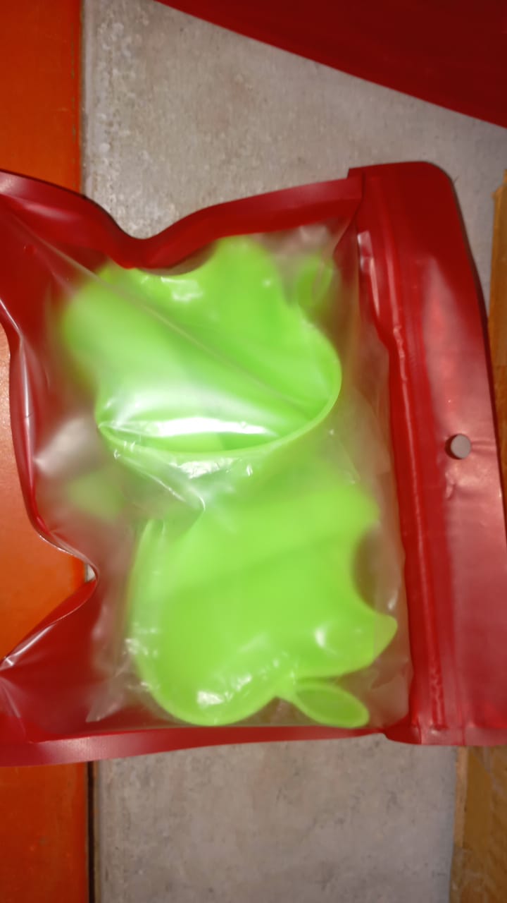 Apple Shape Mobile Phone Stand Set