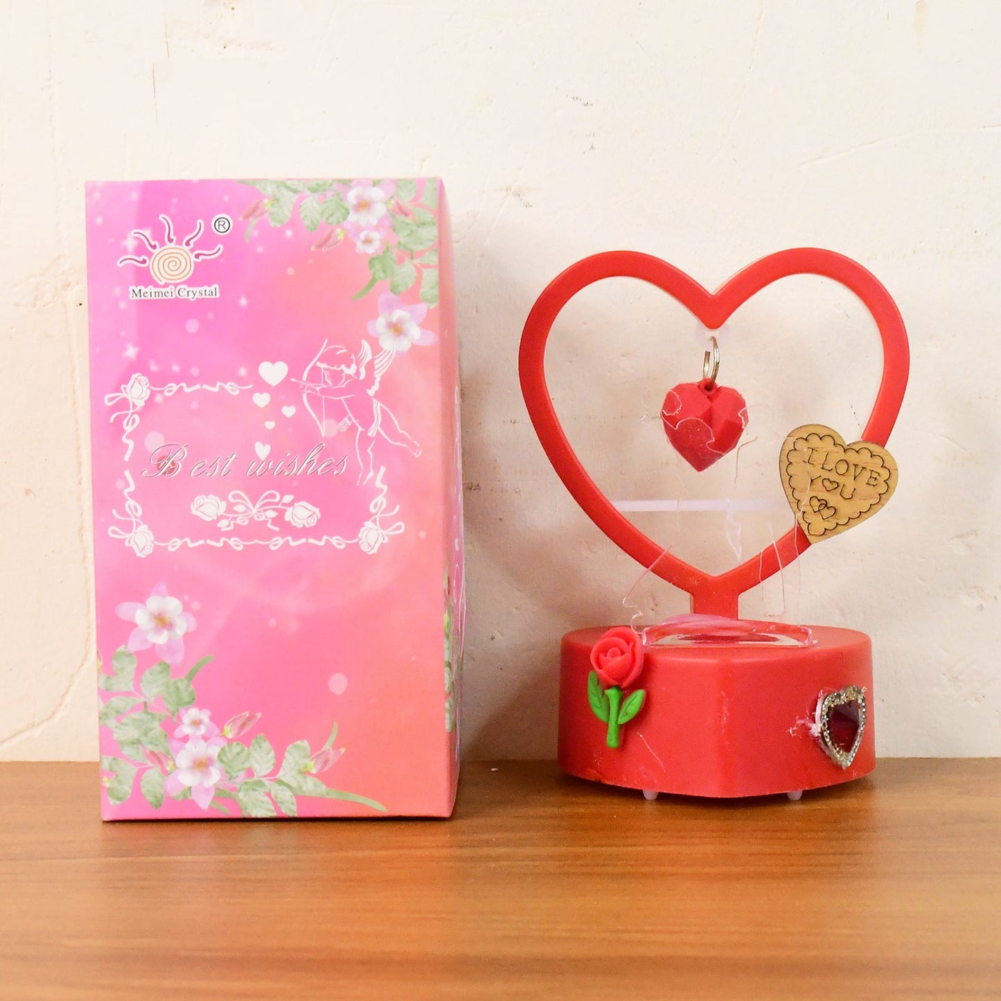 This Romantic Heart-Shaped LED Light Showpiece (1 Pc)