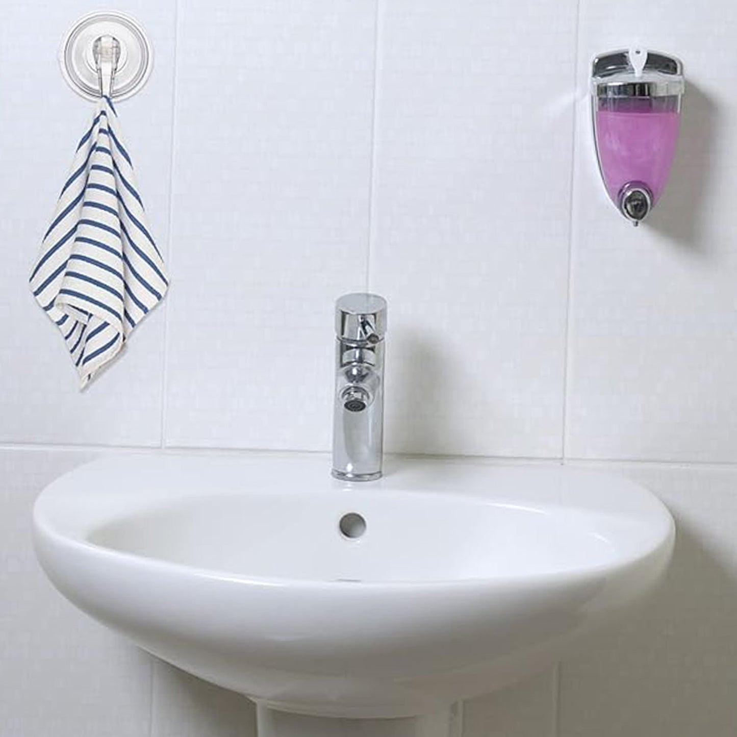 Plastic Suction Cup Hook (1 Pc)