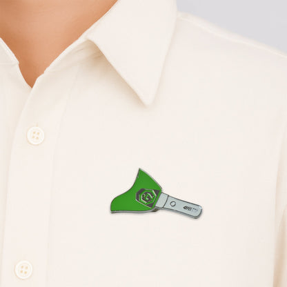 Stylish Metal Badge Pin – Single Piece (Random Design)