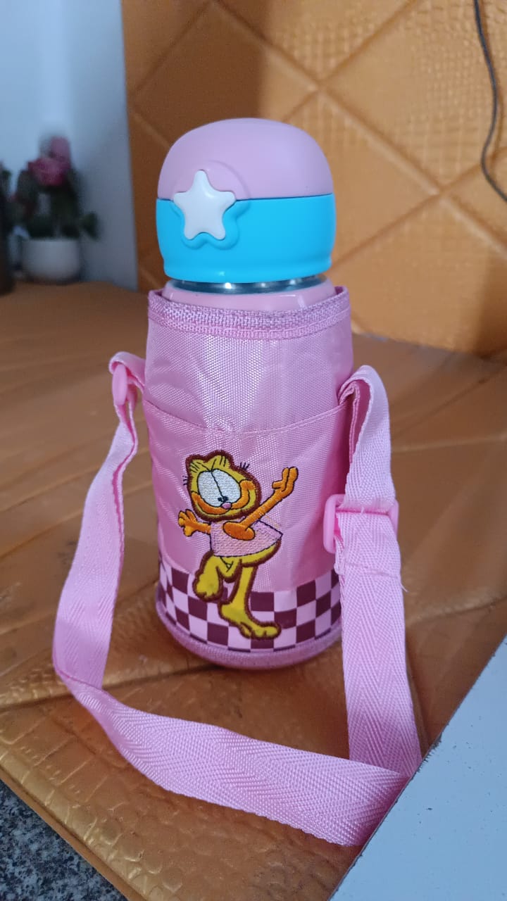 Thermos steel Double Wall Vacuum Bottle With Cover & Strap 600ml Approx